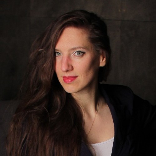 Ксения Попова